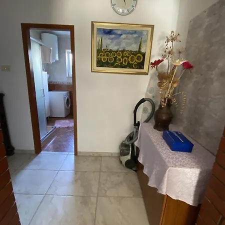 Fuer 2 Personen Ca 80 Qm In Rovinj, Istrien Istrische Riviera *