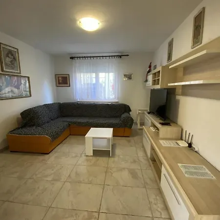 Fuer 2 Personen Ca 80 Qm In Rovinj, Istrien Istrische Riviera
