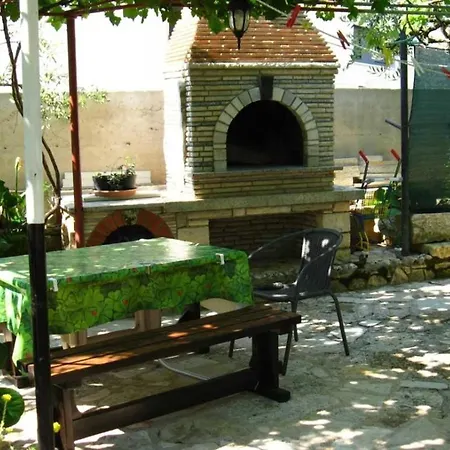 Fuer 2 Personen Ca 80 Qm In Rovinj, Istrien Istrische Riviera Apartment *